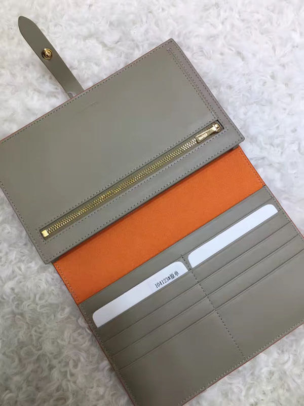2017最新作大人気！セリーヌ コピー 財布 ストラップ長財布 17SS新色タン